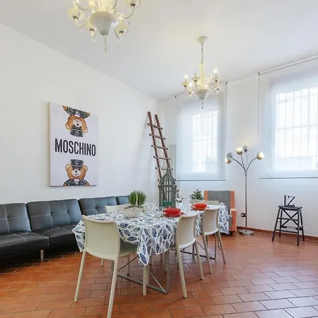 アパート Dimora Tipica Ferrarese フェラーラ