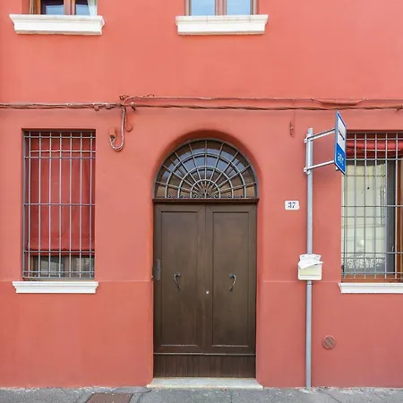 Dimora Tipica Ferrarese Apartamento *